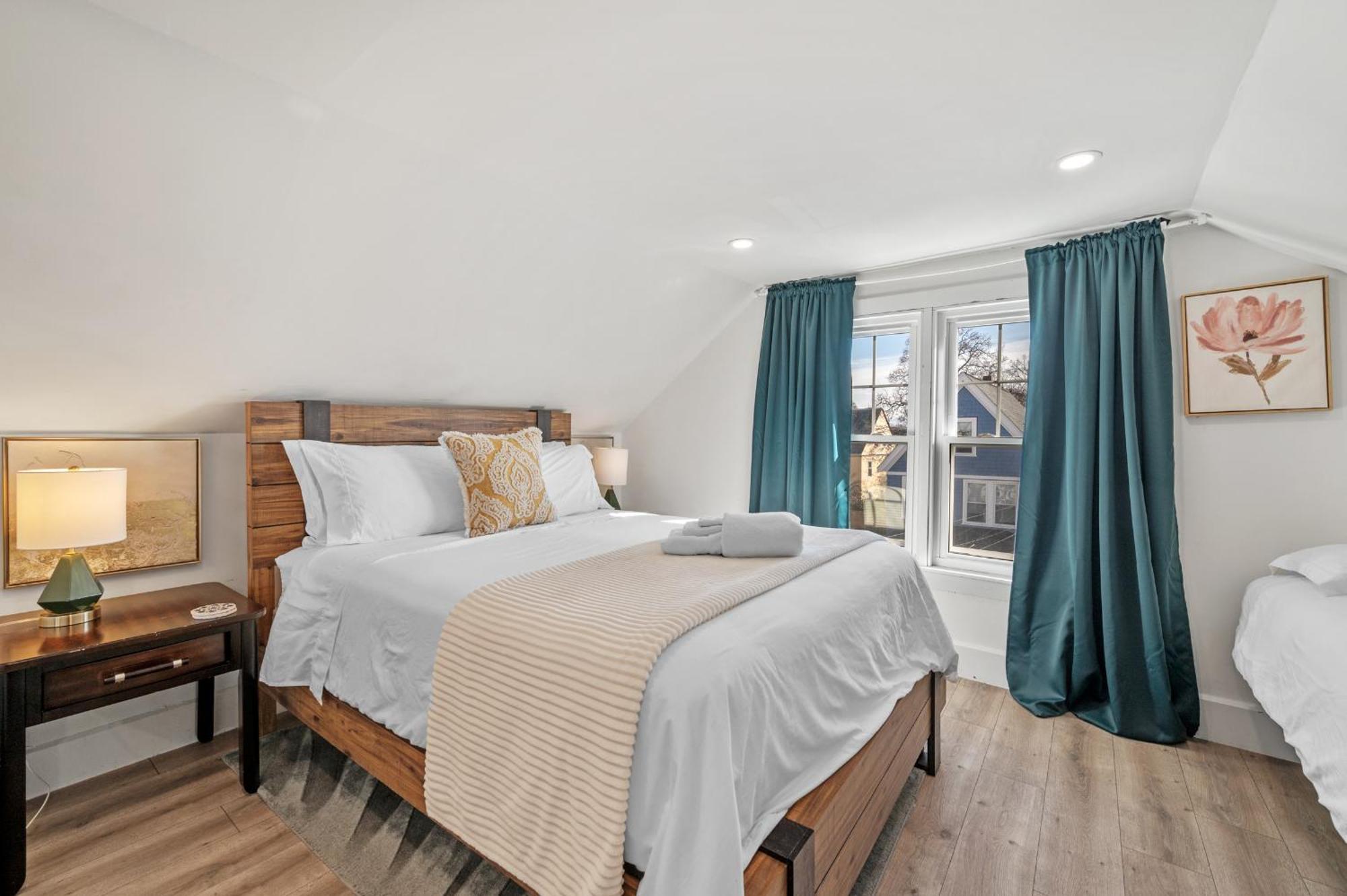 Roslindale Village Condos Boston Exterior photo